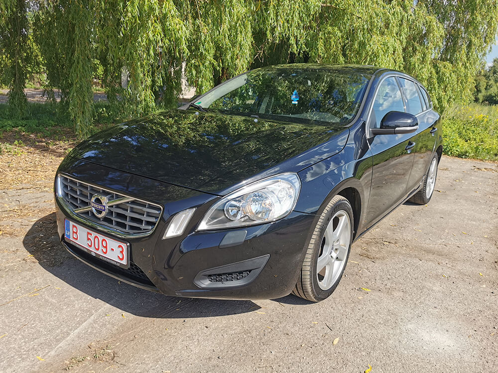 Auto tirdzniecība Volvo V60 1.6 dīzelis