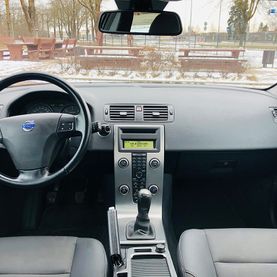Продажа автомобилей​ Volvo V50 2.0 дизель