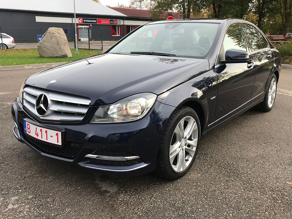 Auto tirdzniecība Mercedes C180 2.2 benzīns/gāze