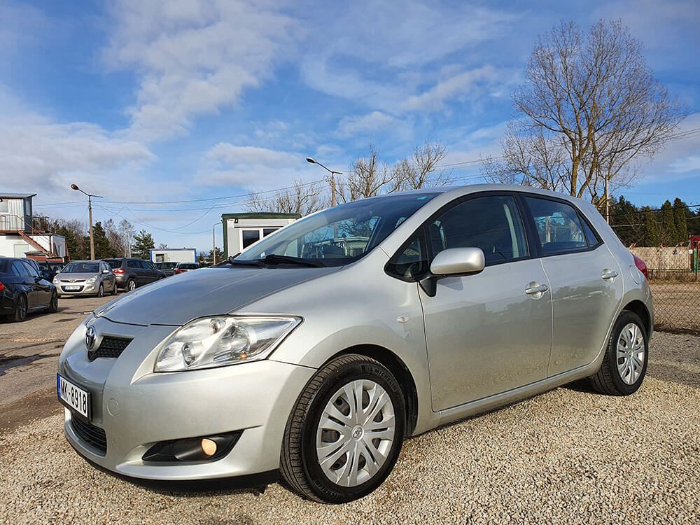 Toyota Auris 2.0 дизель