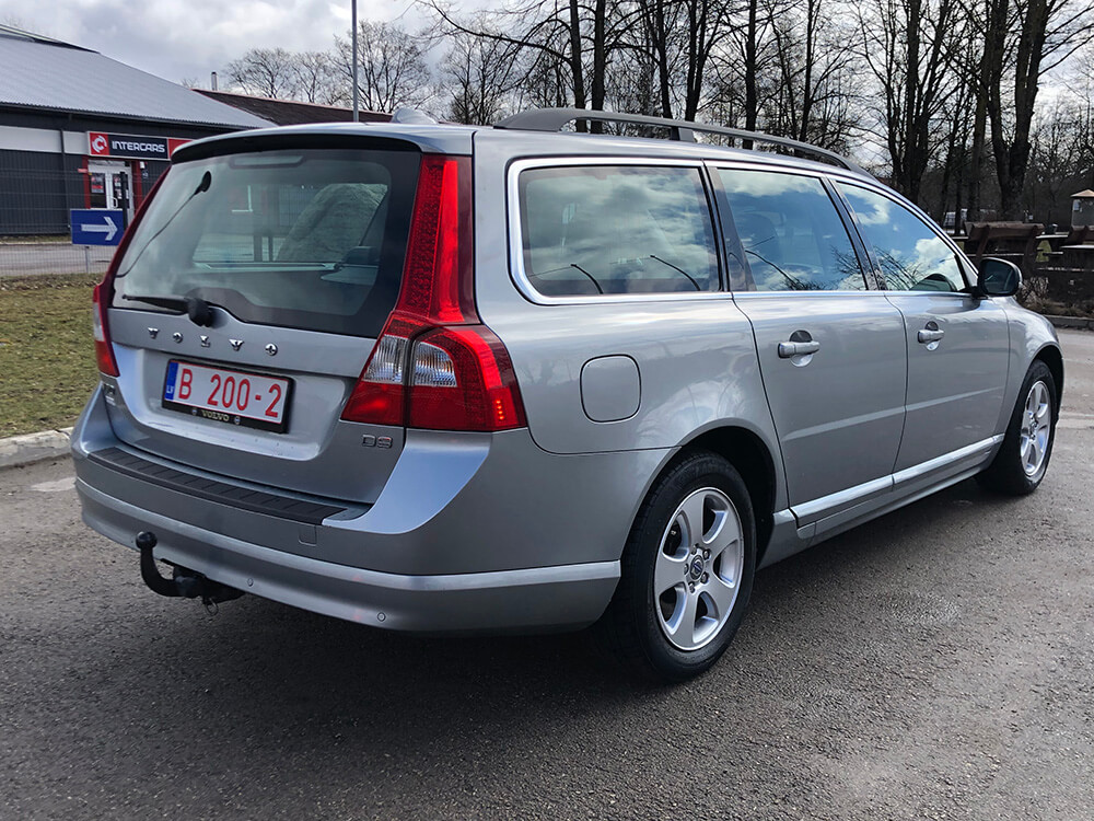 Auto tirdzniecība ​Volvo V70 2.0 dīzelis