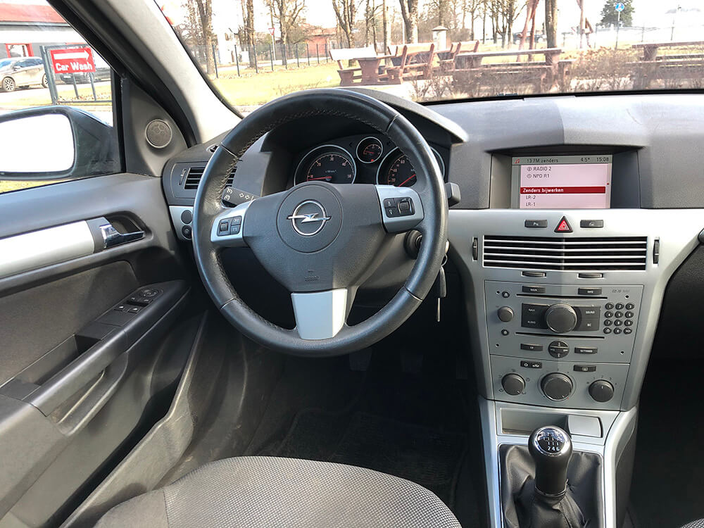 Продажа автомобилей ​Opel Astra: 1.7 дизель