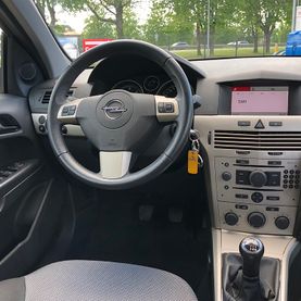 Продажа автомобилей Opel Astra 1.7 дизель