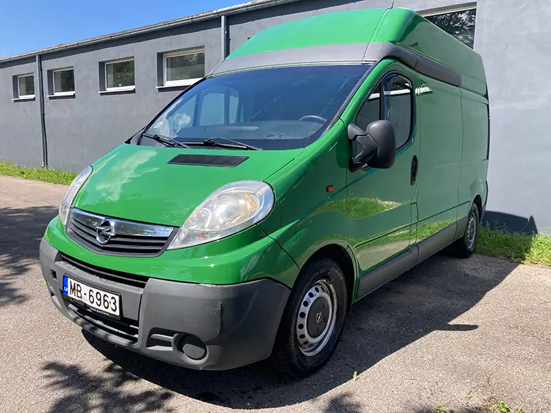 Opel Vivaro 2.5 dīzelis